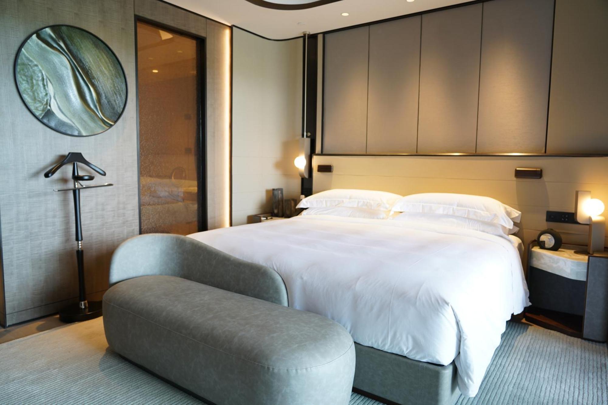 Intercontinental Shanghai Harbour City By Ihg Nanhui ภายนอก รูปภาพ