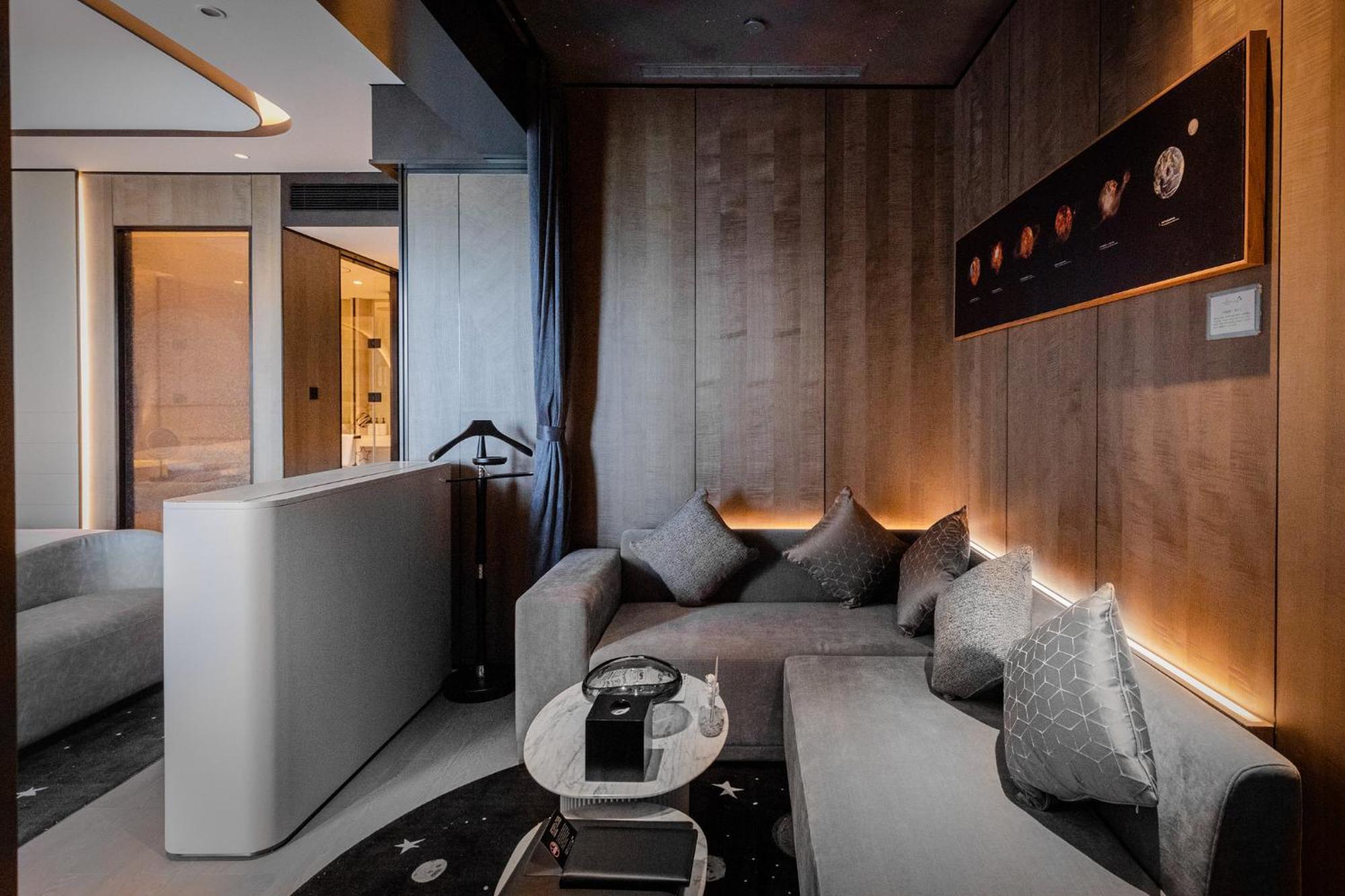Intercontinental Shanghai Harbour City By Ihg Nanhui ภายนอก รูปภาพ