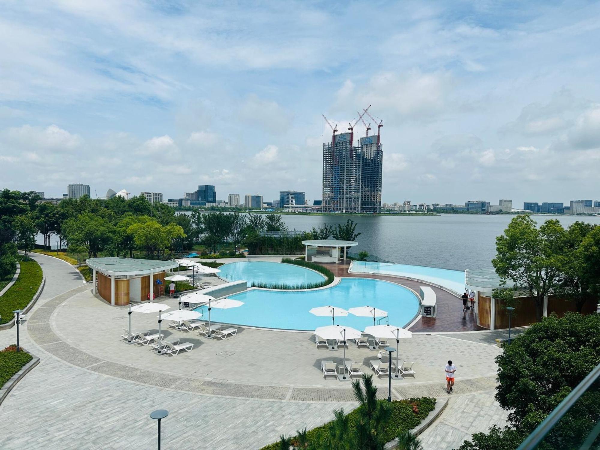 Intercontinental Shanghai Harbour City By Ihg Nanhui ภายนอก รูปภาพ