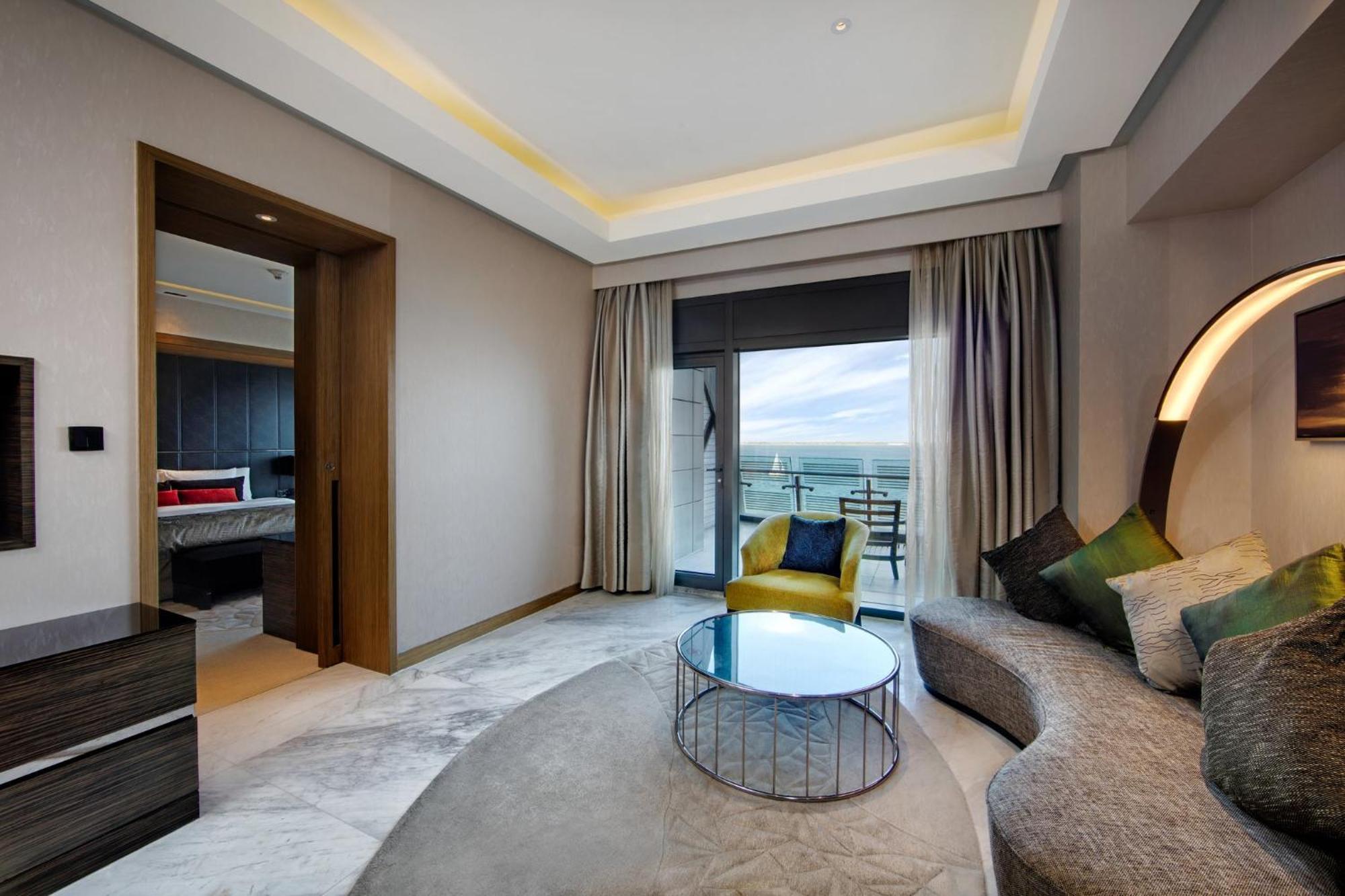 Intercontinental Shanghai Harbour City By Ihg Nanhui ภายนอก รูปภาพ