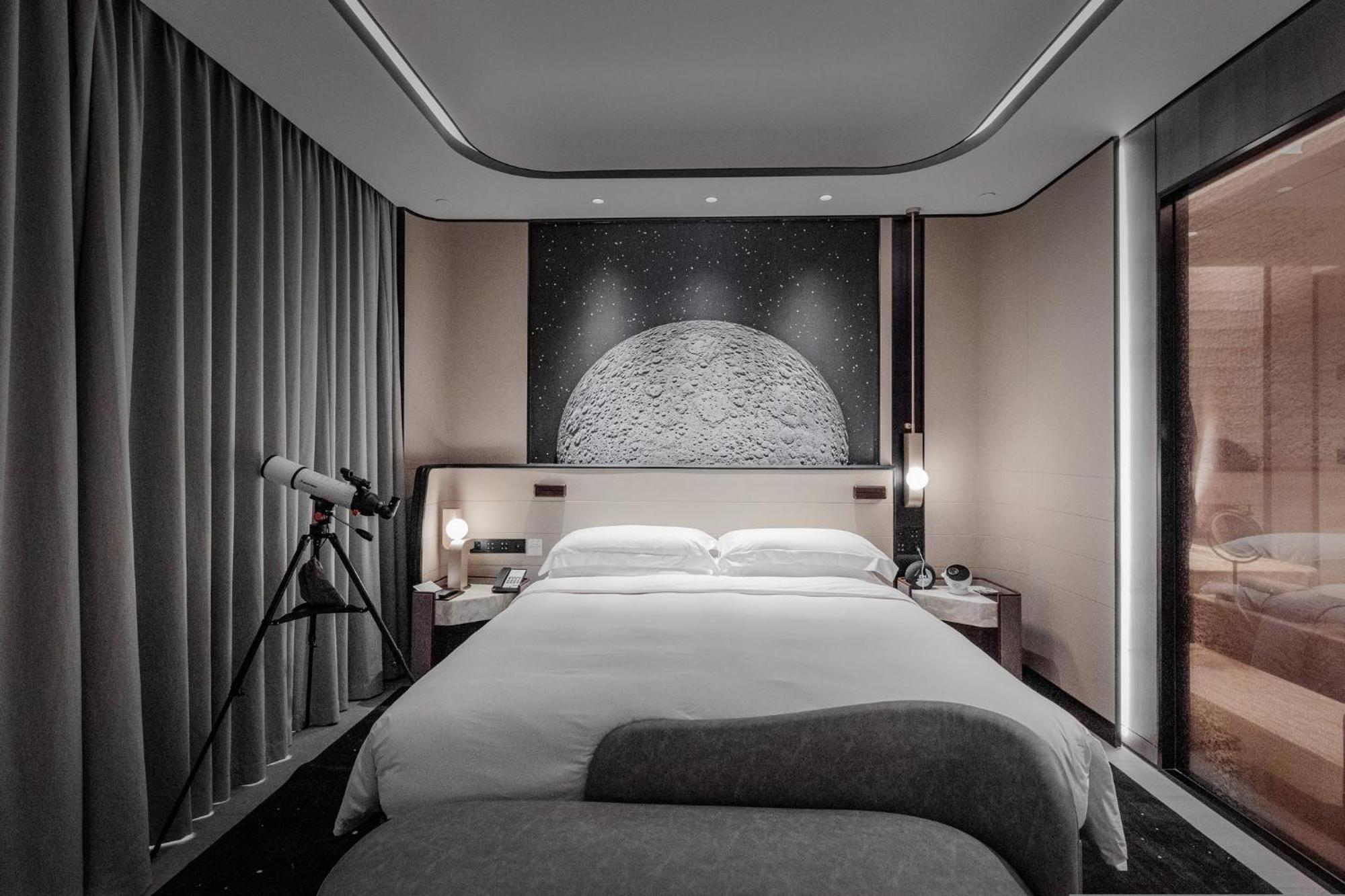 Intercontinental Shanghai Harbour City By Ihg Nanhui ภายนอก รูปภาพ