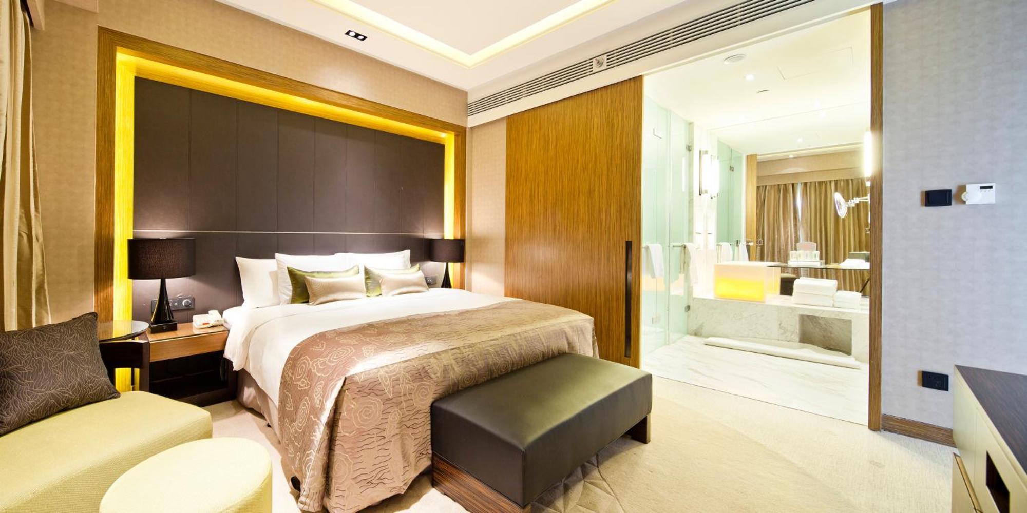 Intercontinental Shanghai Harbour City By Ihg Nanhui ภายนอก รูปภาพ