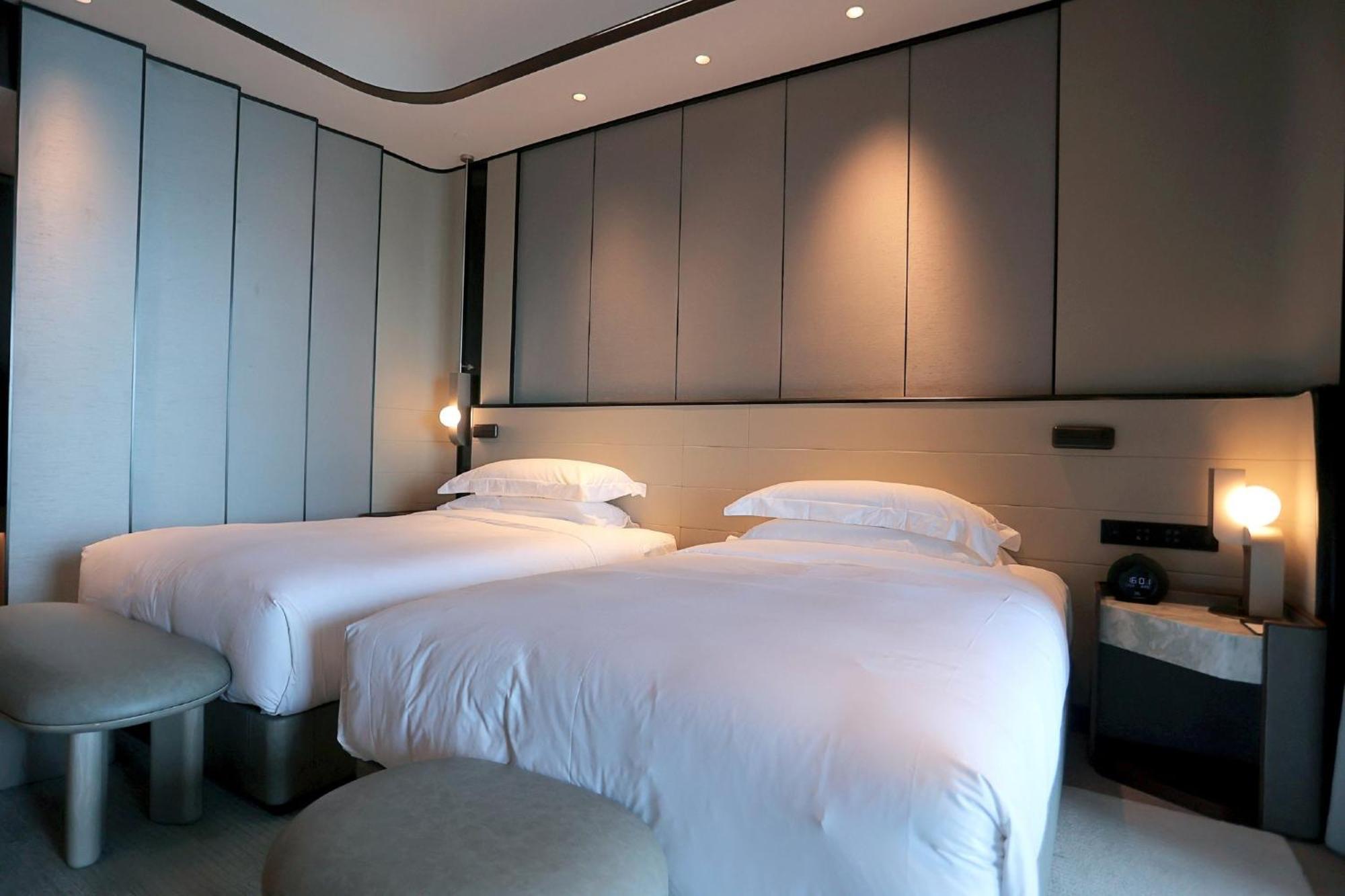 Intercontinental Shanghai Harbour City By Ihg Nanhui ภายนอก รูปภาพ