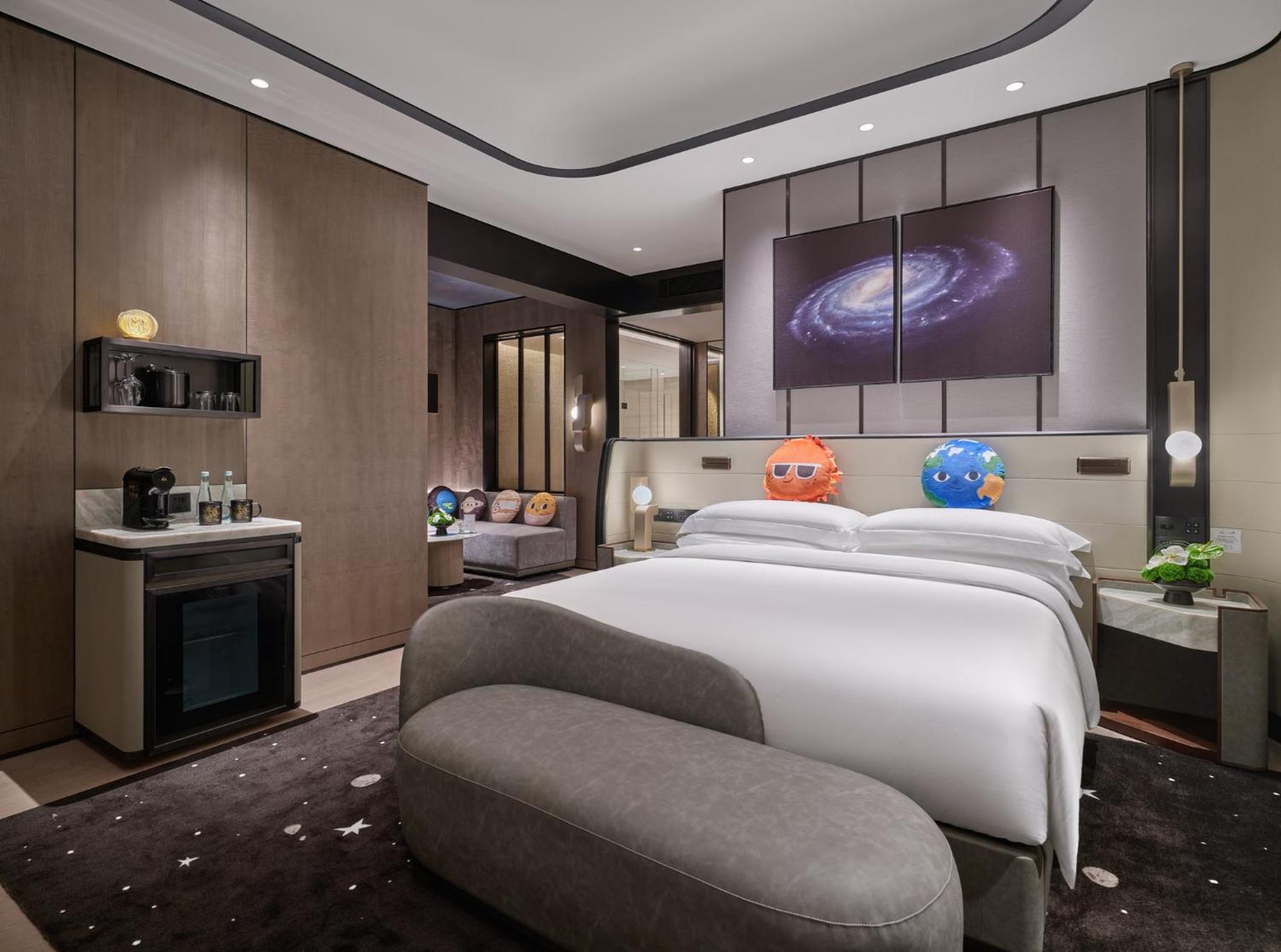 Intercontinental Shanghai Harbour City By Ihg Nanhui ภายนอก รูปภาพ