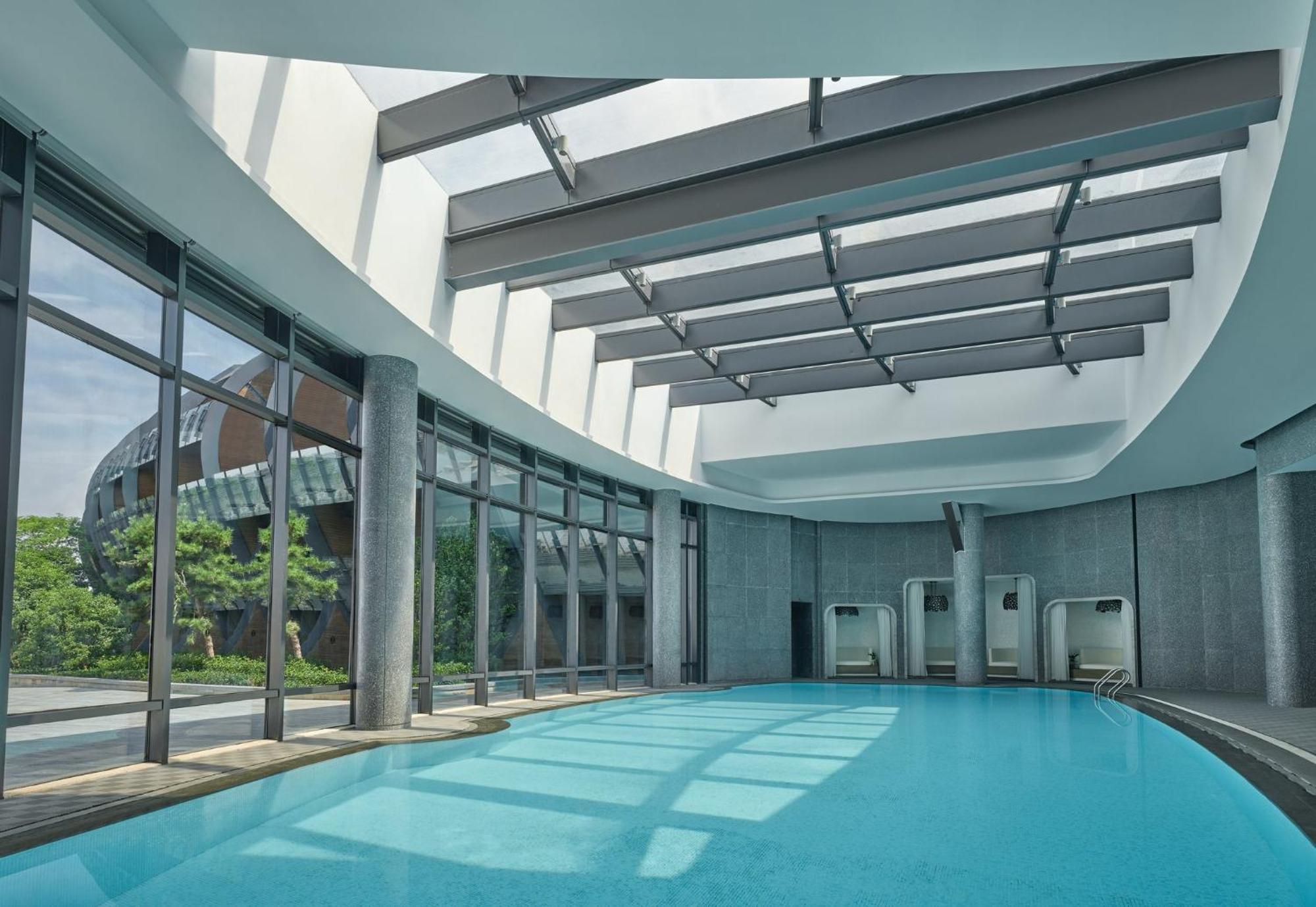 Intercontinental Shanghai Harbour City By Ihg Nanhui ภายนอก รูปภาพ