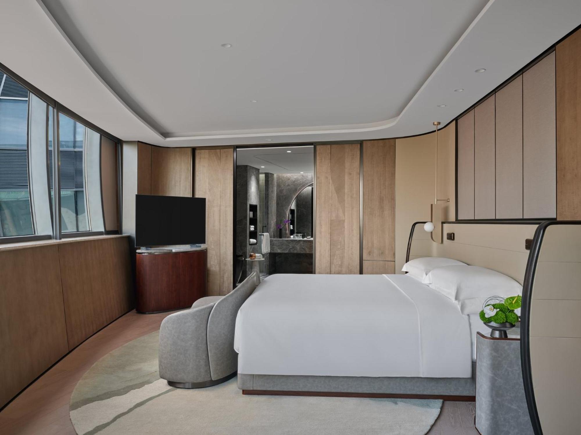 Intercontinental Shanghai Harbour City By Ihg Nanhui ภายนอก รูปภาพ