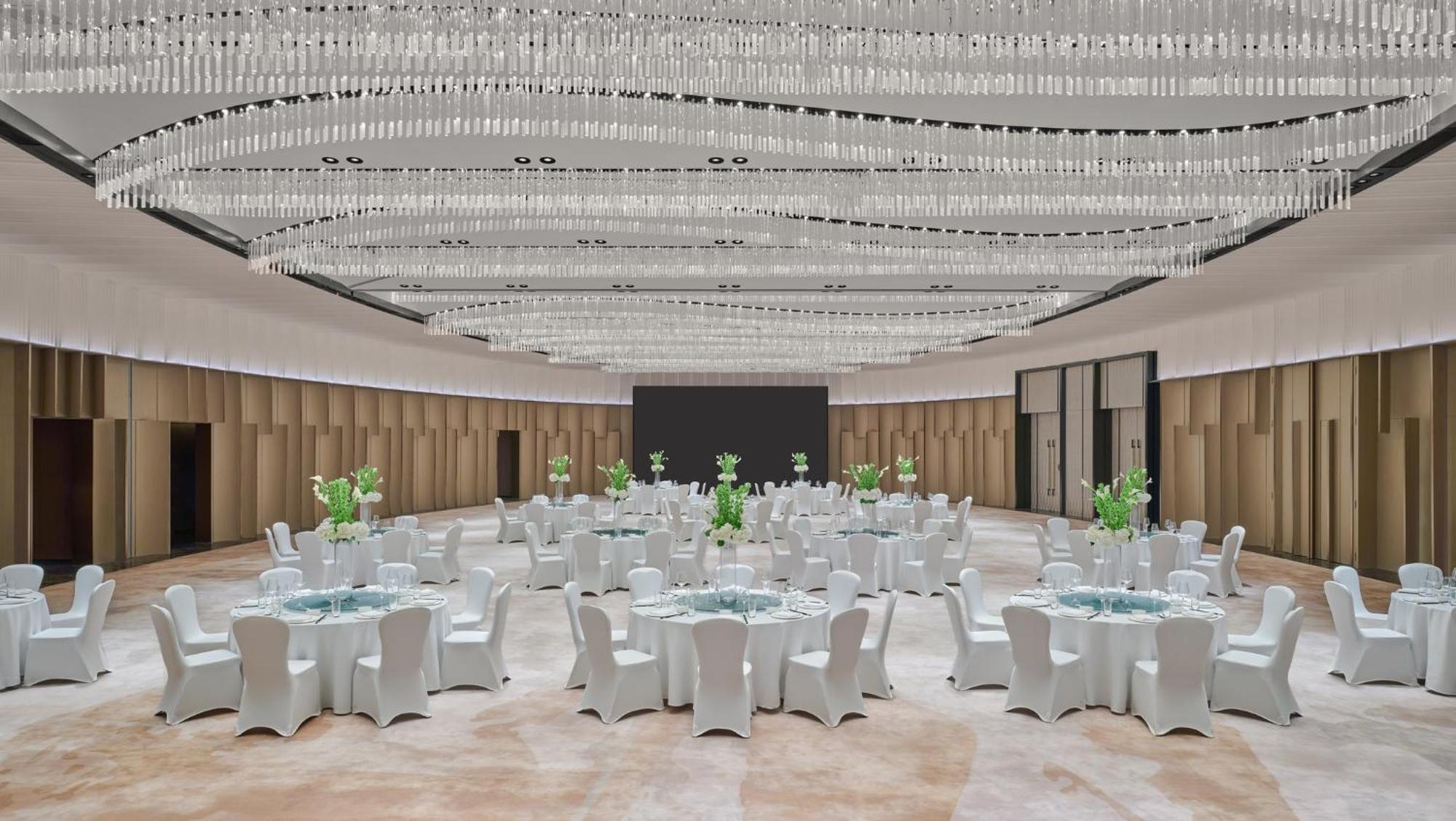 Intercontinental Shanghai Harbour City By Ihg Nanhui ภายนอก รูปภาพ