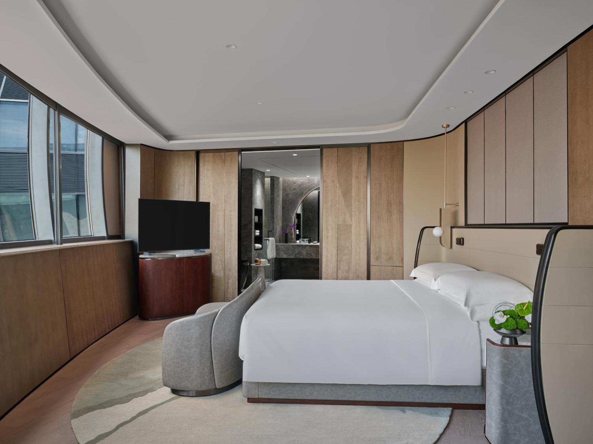 Intercontinental Shanghai Harbour City By Ihg Nanhui ภายนอก รูปภาพ